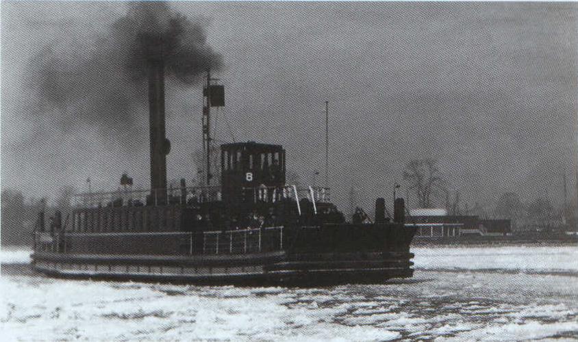 www.vaarmij.nl Rondvaart Amsterdam Maak een prachtige rondvaart op een historisch IJveer of Rondvaartboot