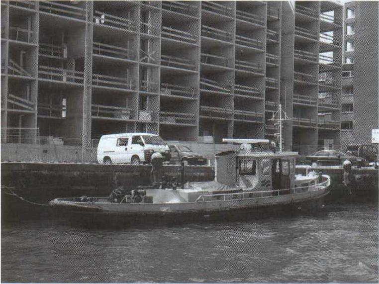 www.vaarmij.nl Rondvaart Amsterdam Maak een prachtige rondvaart op een historisch IJveer of Rondvaartboot